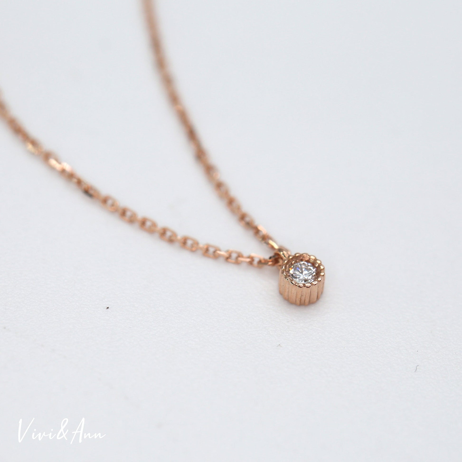 Signature Solid 18k Gold Floral Diamond Necklace