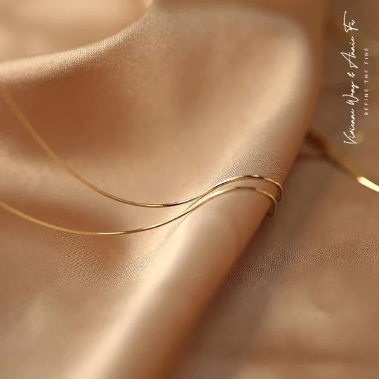 Silky ultra thin 18k gold necklace