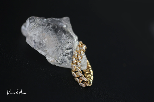 Fine Jewelry Soft Armor Solid 18K Gold Diamond Pave Mini Link Ring
